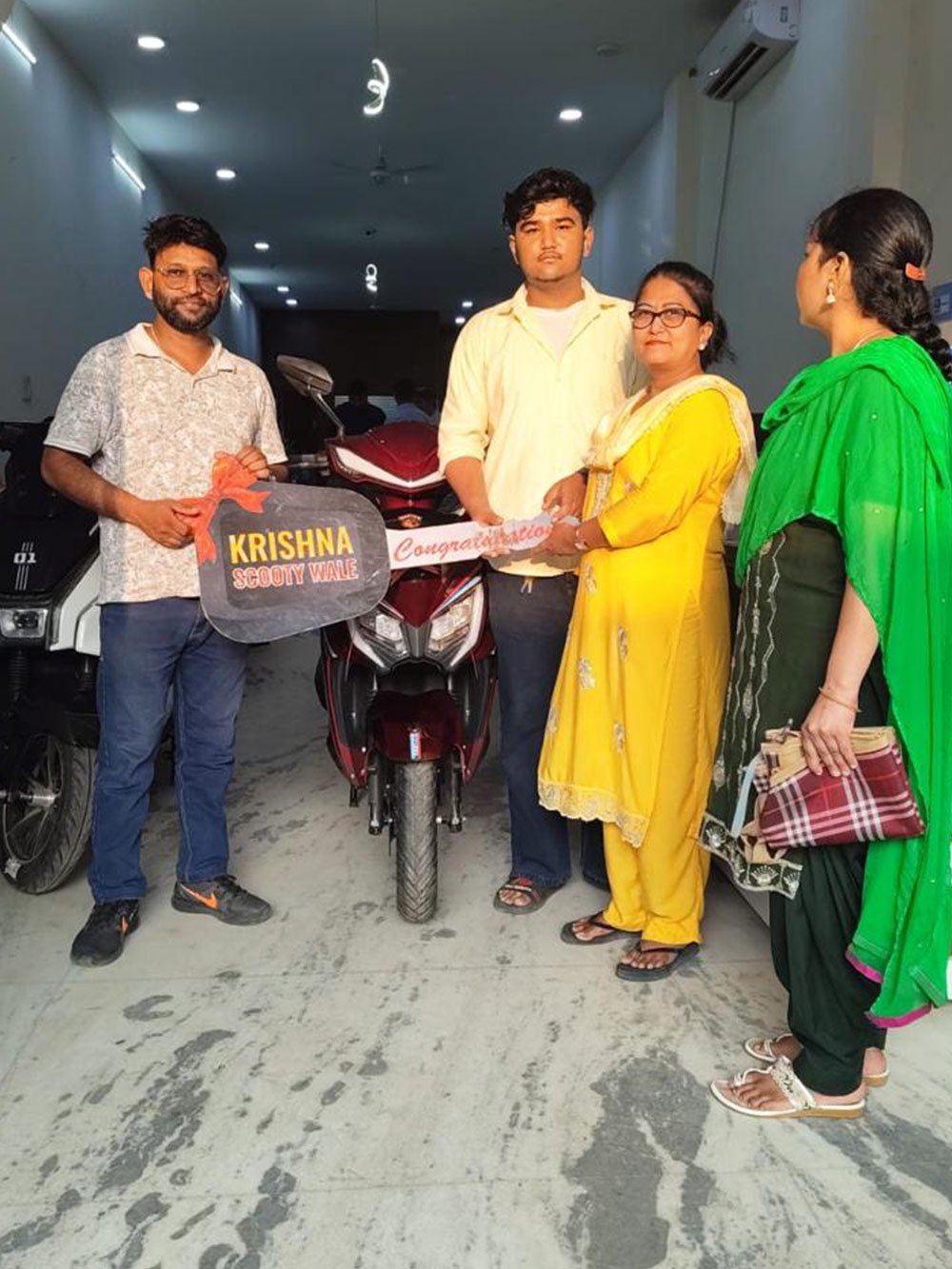 Customer in Kharar