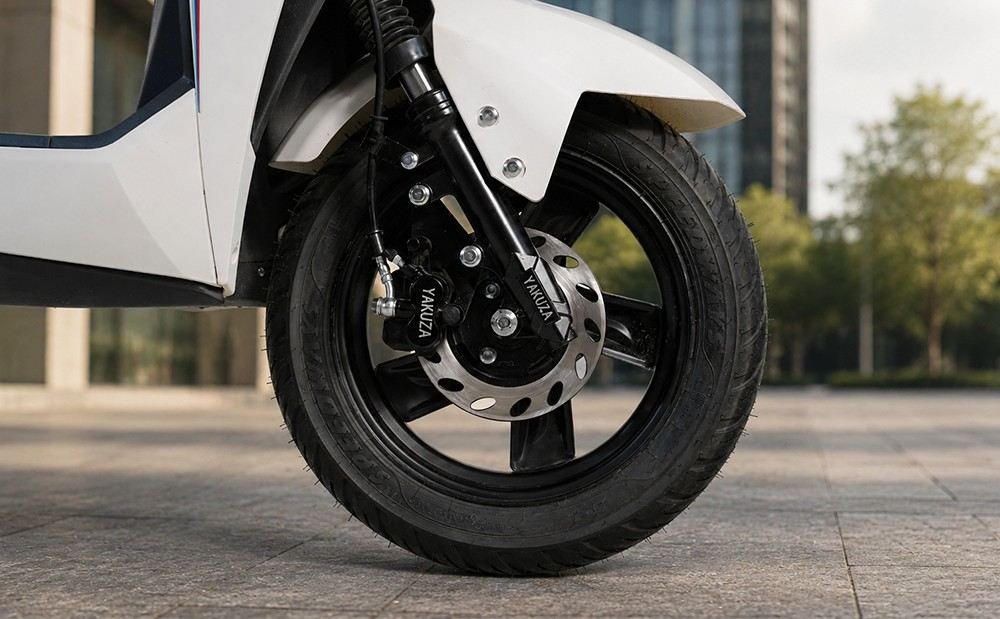 Dual Disc Brake + E-ABS